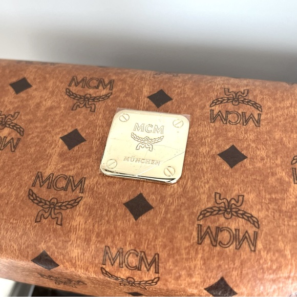 MCM Round Brow Sunglass with Case AUTHENTIC - Picture 6 of 8